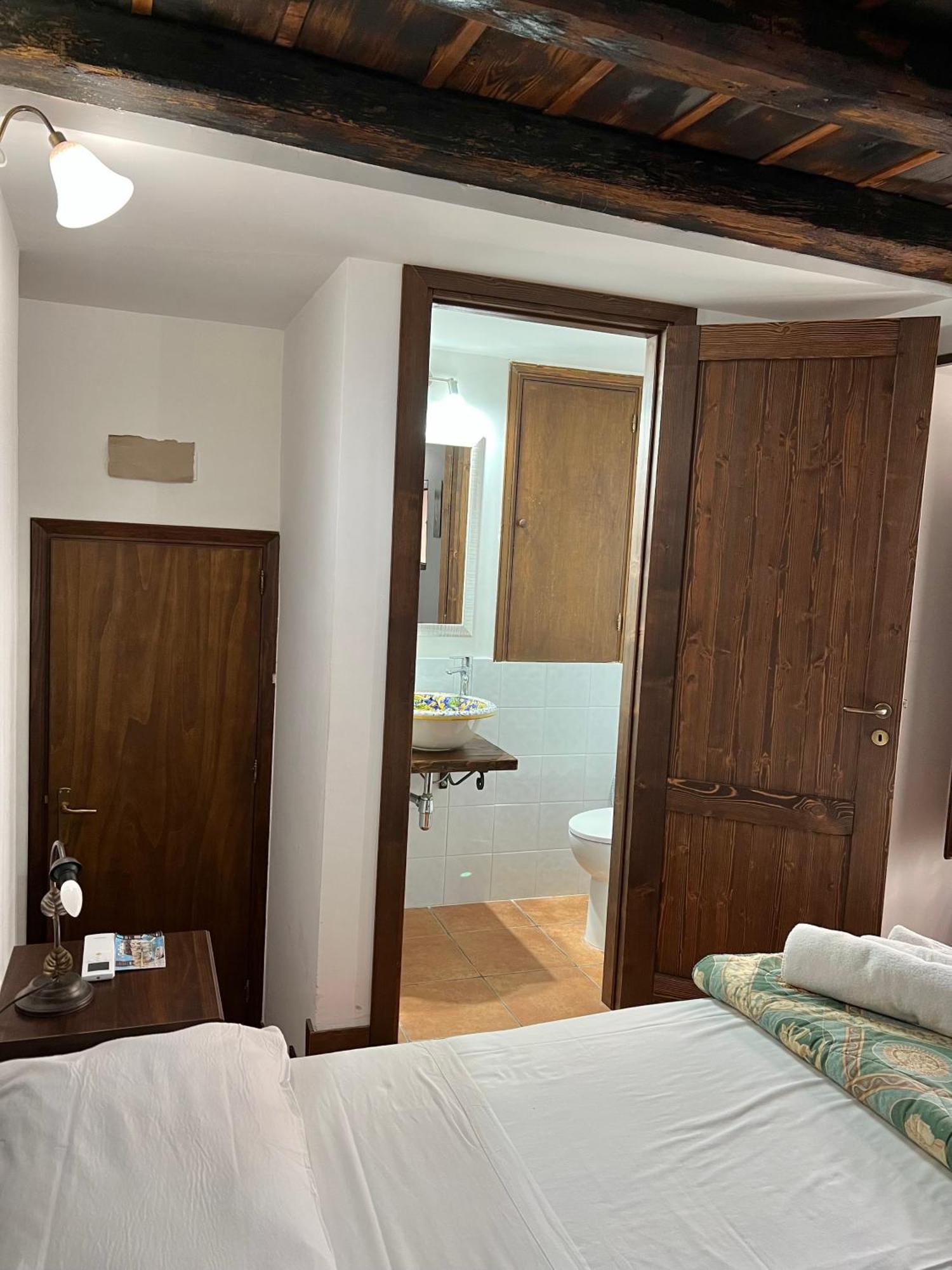 Studios Osterio 切法卢 外观 照片
